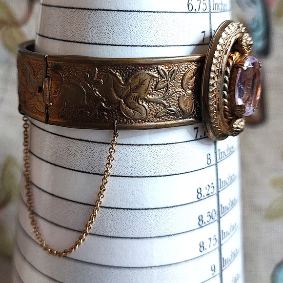 Glass Amethyst Vintage Floral Leaf Pattern Embossed Hinged Bangle Bracelet Wear - Picture 3 of 15